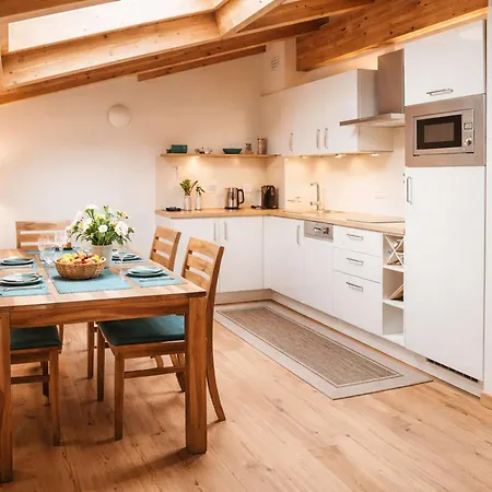 Alpennest - Balcony & Sauna Access * Seefeld in Tirol