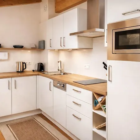 Holiday home Alpennest - Balcony & Sauna Access *